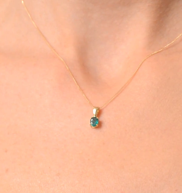Emerald 0.33CT 9K Yellow Gold Pendant Necklace
